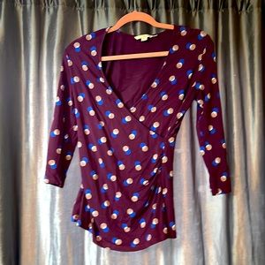 Boden women’s size 6 wrap front top.